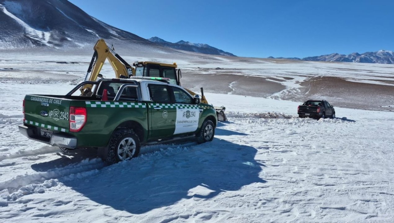 /carabineros-rescata-a-155-personas-en-la-frontera-de-la-region-de
