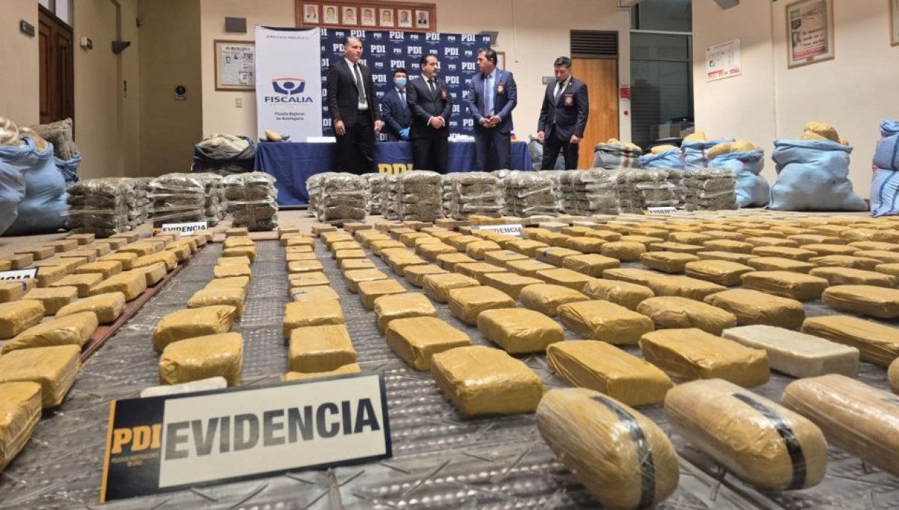 /golpe-al-narco-decomisan-mas-de-960-kilos-de-droga-en-antofagasta
