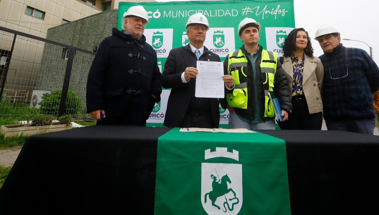 /inician-obras-para-abrir-calle-membrillar-en-curico