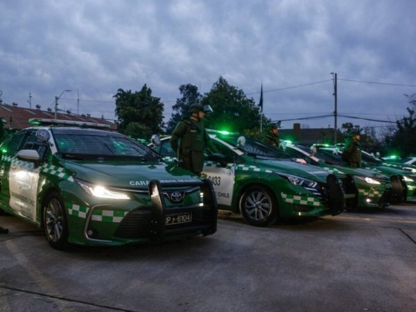 Entregan 264 vehículos policiales para O'Higgins, Valparaíso y la Metropolitana