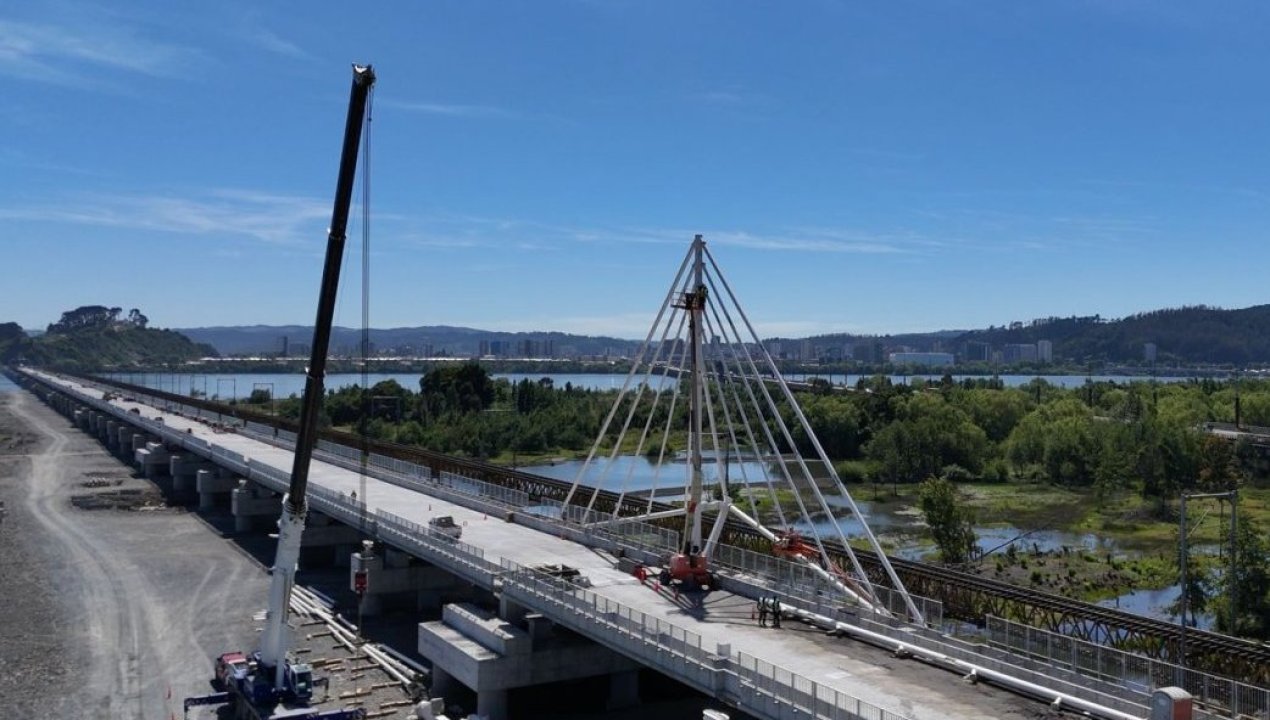 /regionales/region-del-biobio/inician-ultima-etapa-de-la-construccion-del-nuevo-puente-ferroviario-en-el