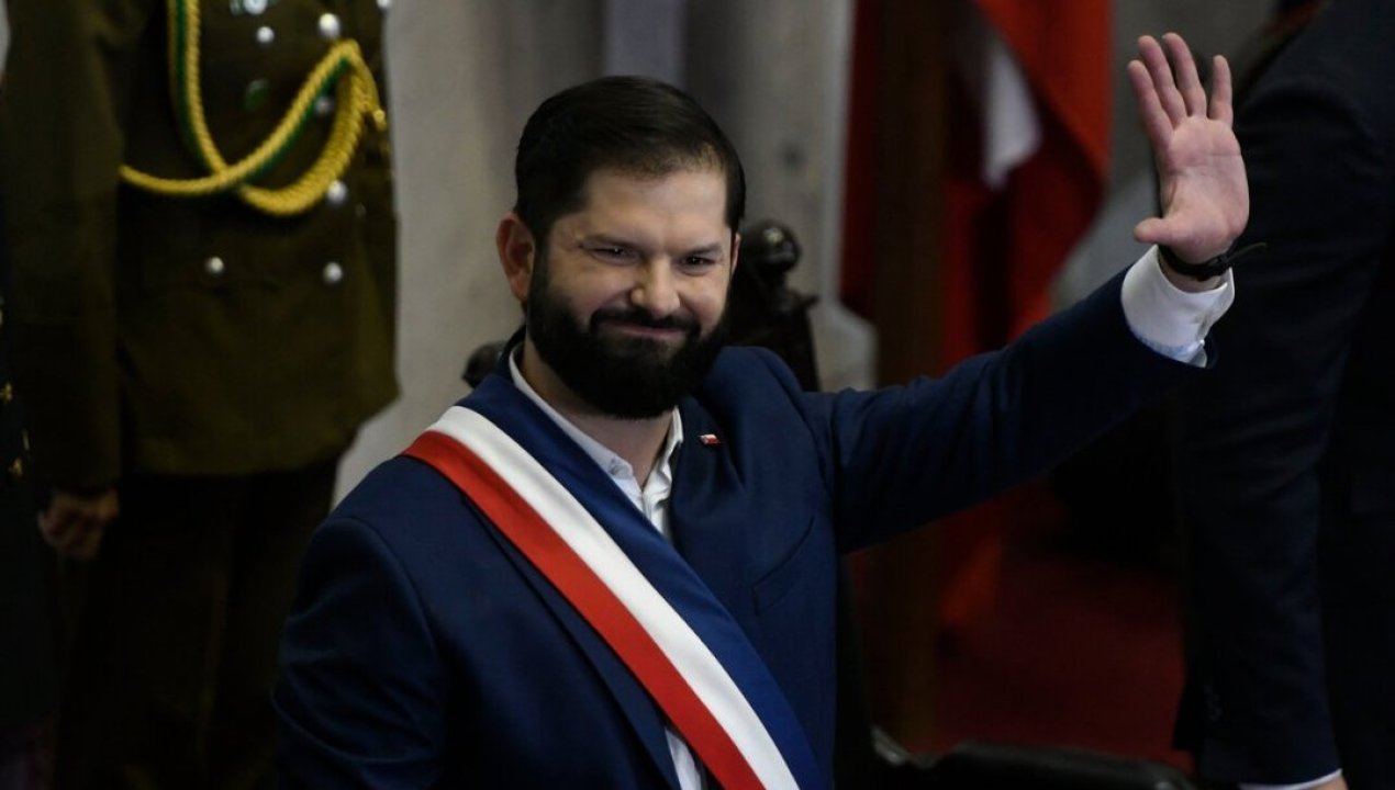 /actualidad/presidente-boric-comparte-su-experiencia-en-el-parto-y-se-toma-postnatal