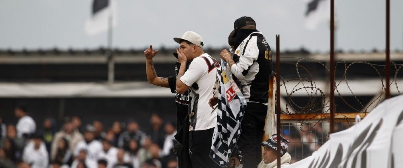 Tragedia en clásico: el hincha que cayó del techo era hermano de diputada