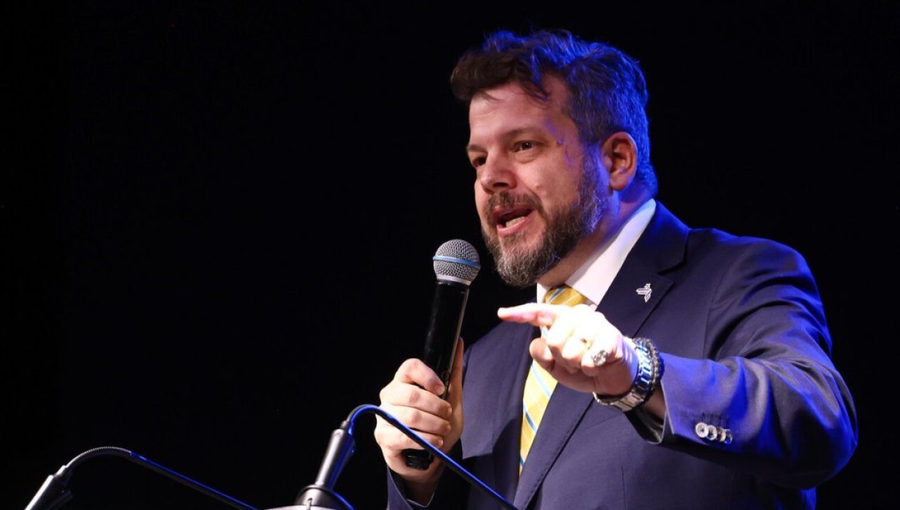 /actualidad/kaiser-propone-liberar-a-policias-condenados-por-el-estallido-e-incluye-al