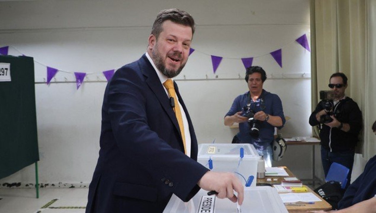 /actualidad/politica/elecciones/kaiser-defiende-sus-diferencias-con-la-derecha-y-descarta-despertares