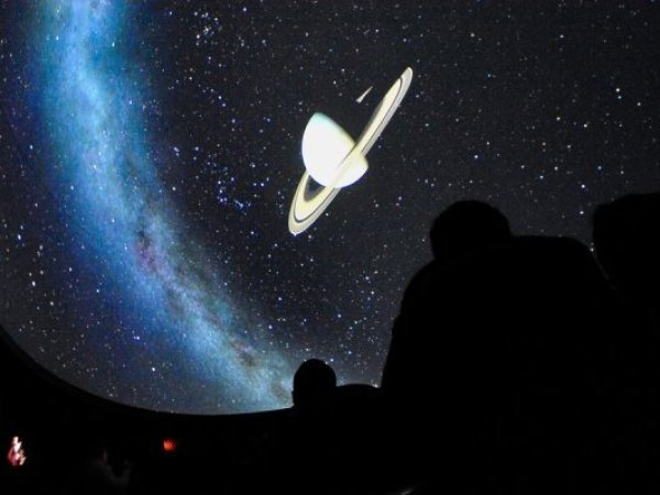 Estudiante chilena fue elegida para ser embajadora del observatorio ALMA